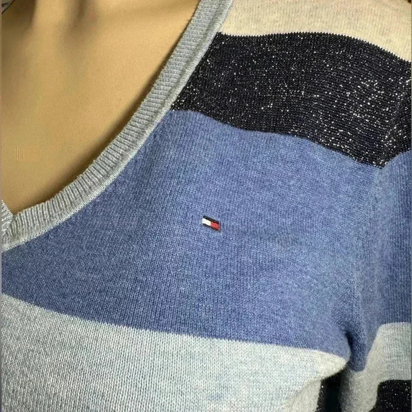 Tommy Hilfiger Women’s Striped Blue V-neck Sweater - Picture 6 of 11